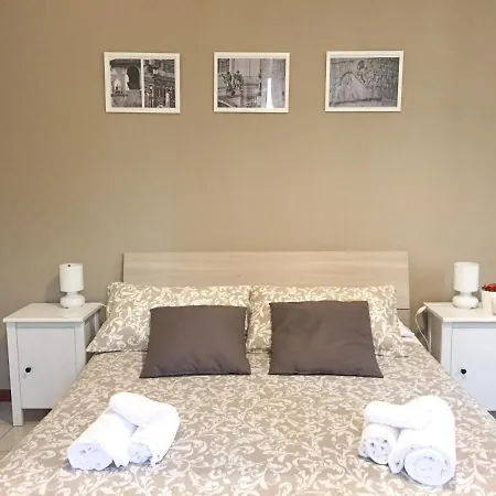 Domus Santa Caterina Πανσιόν 4*