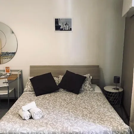 Domus Santa Caterina Πανσιόν 4*