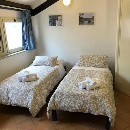 Domus Santa Caterina Πανσιόν