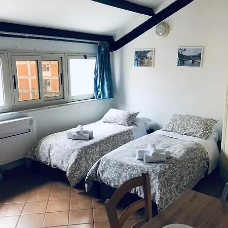 Domus Santa Caterina Πανσιόν